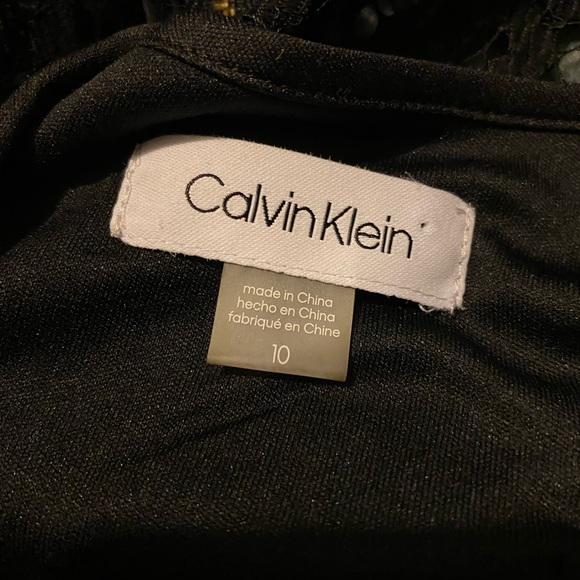 Calvin Klein strapless lace dress with feather trim - Picture 3 of 3